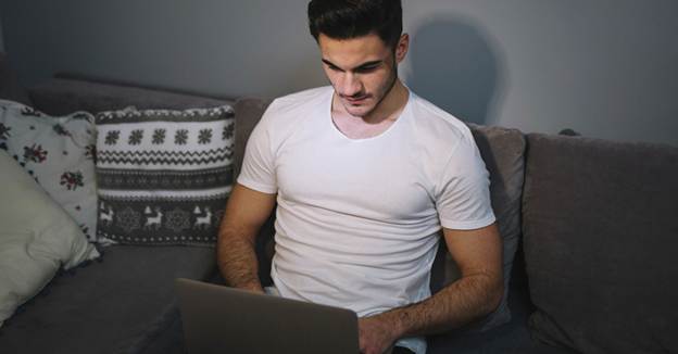 Vício em pornografia pode prejudicar o desempenho sexual masculino